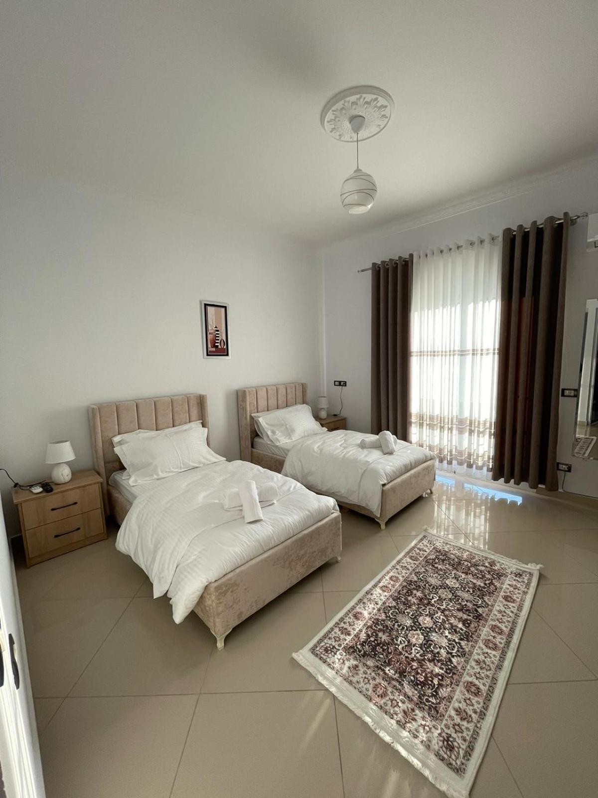Harmony Villa Berat Esterno foto