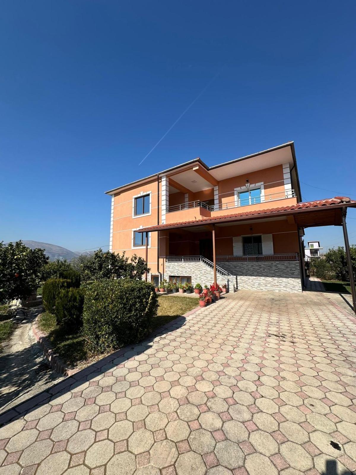Harmony Villa Berat Esterno foto