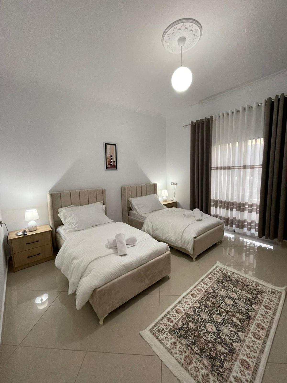 Harmony Villa Berat Esterno foto